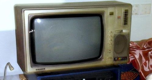 年轻人为何让客厅告别电视？——从电视到多元娱乐的变迁